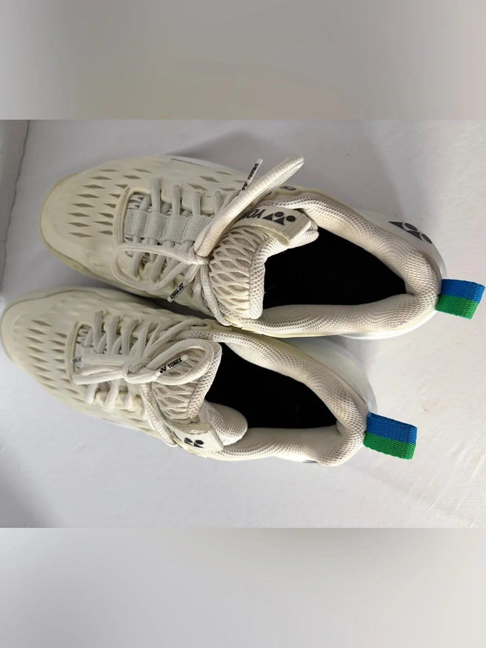 Yonex Power Cushion Eclipsion 3 Tennis Shoes in Off-White women's 8.5 mens 7